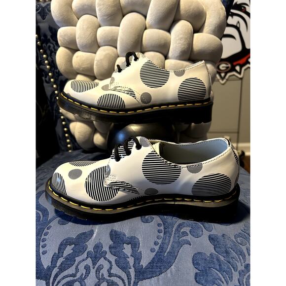 Dr Martens Black and White Polka Dot Oxford size 6/EU 37 NWOT - Picture 2 of 5